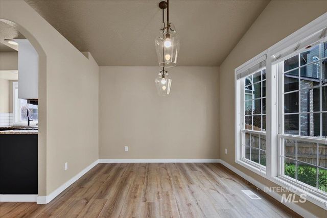 3824 W Aspen Creek Ct, Meridian, ID 83642