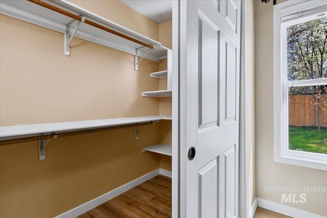 3824 W Aspen Creek Ct, Meridian, ID 83642