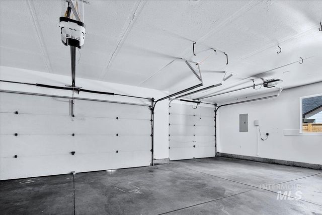 3824 W Aspen Creek Ct, Meridian, ID 83642