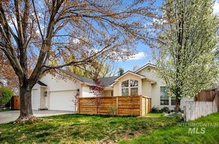 3824 W Aspen Creek Ct, Meridian, ID 83642