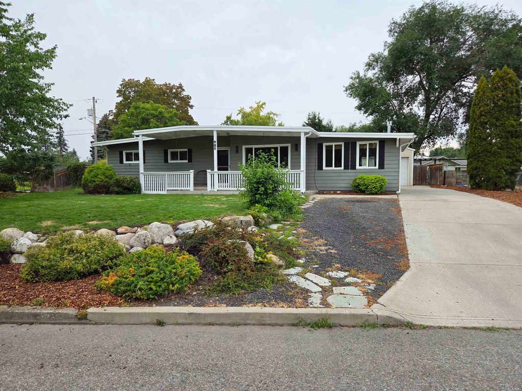 905 N Ravalli Dr, Spokane Valley, WA 99037