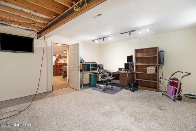 13925 Sherman White Road, Swanton, OH 43558