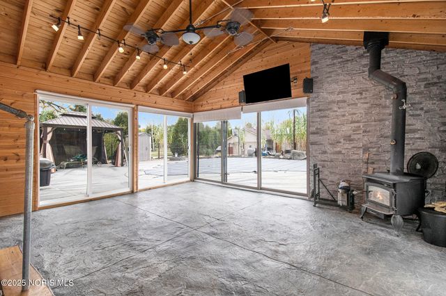 13925 Sherman White Road, Swanton, OH 43558