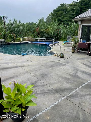 13925 Sherman White Road, Swanton, OH 43558