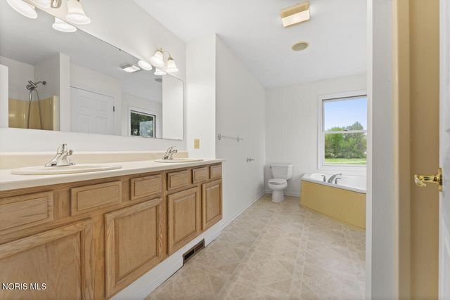 13925 Sherman White Road, Swanton, OH 43558