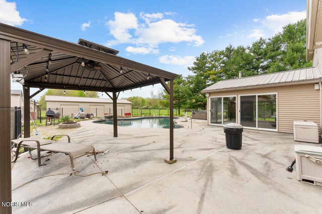 13925 Sherman White Road, Swanton, OH 43558
