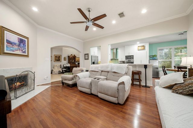 1519 Roaring Springs Lane, Pasadena, TX 77586