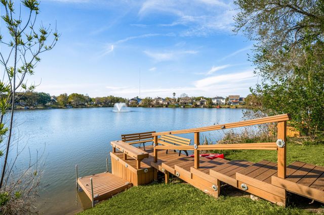 1519 Roaring Springs Lane, Pasadena, TX 77586