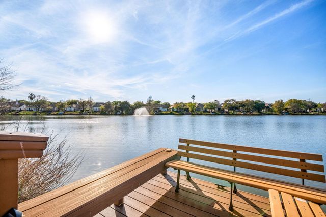 1519 Roaring Springs Lane, Pasadena, TX 77586