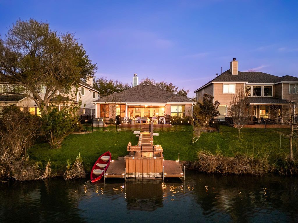 1519 Roaring Springs Lane, Pasadena, TX 77586