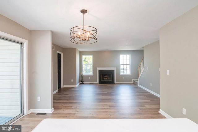 1214 MARKHAM LN, Pasadena, MD 21122