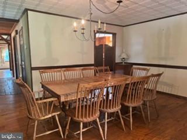 1482 HILLTOP RD, Leesport, PA 19533
