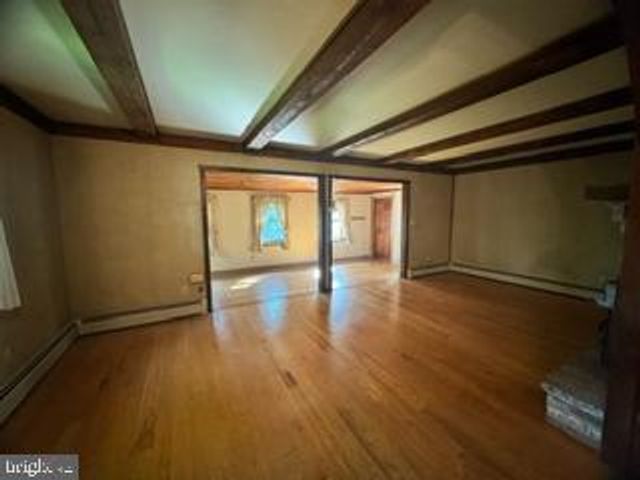1482 HILLTOP RD, Leesport, PA 19533