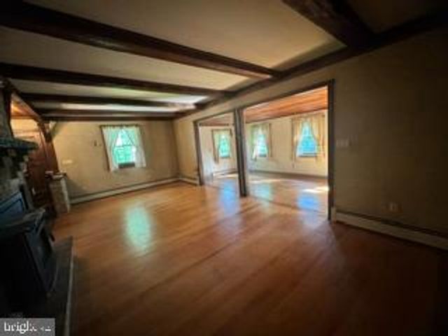 1482 HILLTOP RD, Leesport, PA 19533