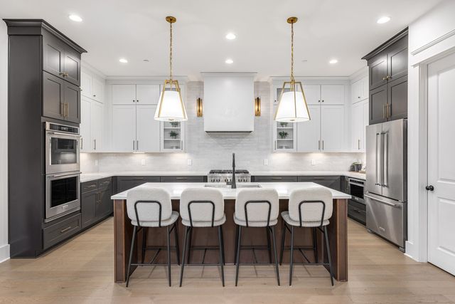 1012 Sinatra Dr, Nolensville, TN 37135