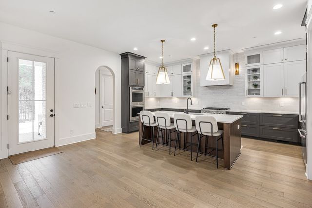 1012 Sinatra Dr, Nolensville, TN 37135