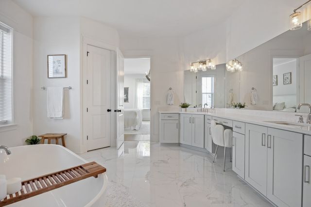 1012 Sinatra Dr, Nolensville, TN 37135