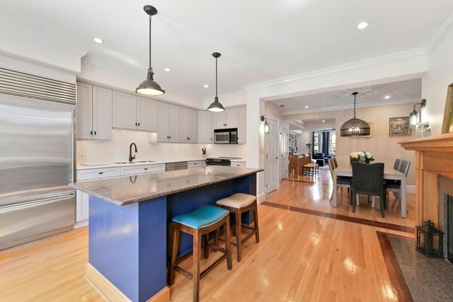 249 Beacon St PH, Boston, MA 02116