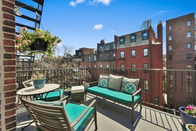 249 Beacon St PH, Boston, MA 02116