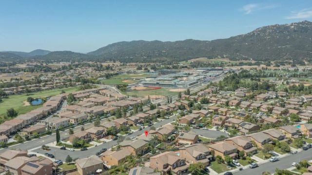 32614 Via Perales, Temecula, CA 92592