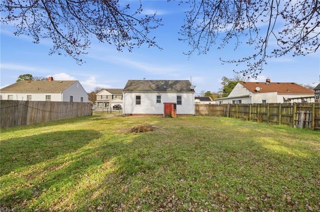 3521 Essex CIR, Norfolk, VA 23513