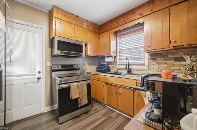 3521 Essex CIR, Norfolk, VA 23513