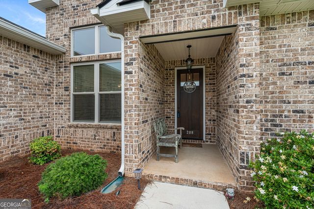 208 Susannes Retreat, Perry, GA 31069