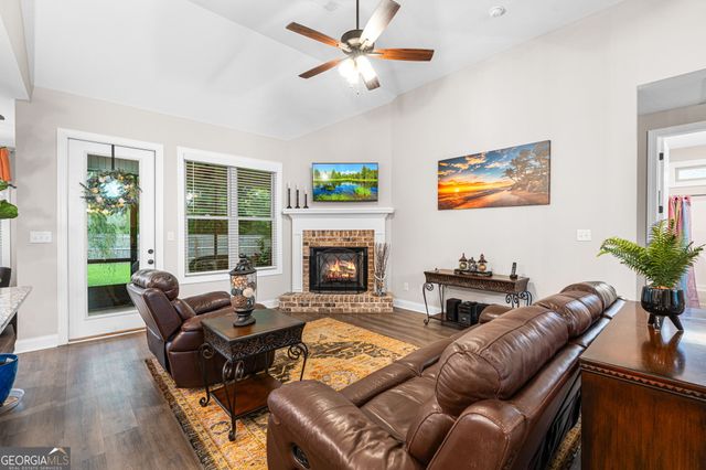 208 Susannes Retreat, Perry, GA 31069