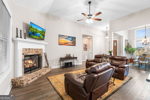 208 Susannes Retreat, Perry, GA 31069