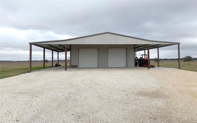 323 Prairie Switch Road, El Campo, TX 77437