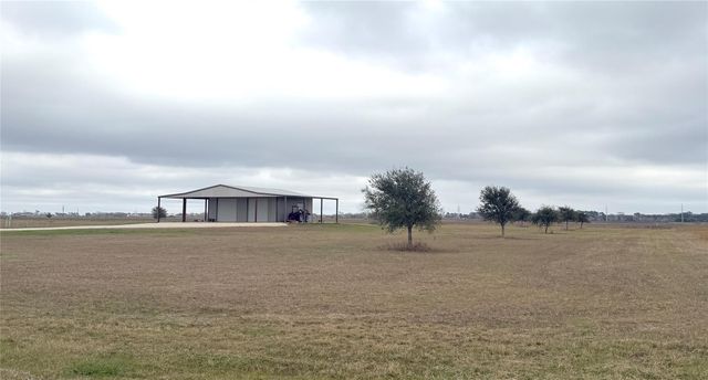 323 Prairie Switch Road, El Campo, TX 77437