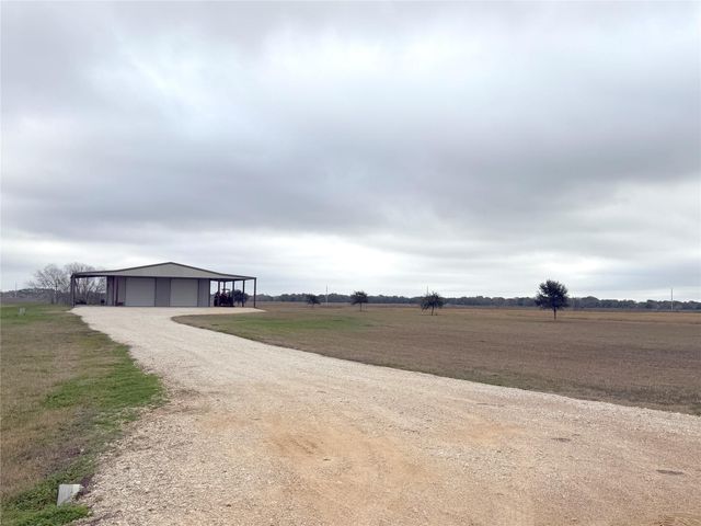 323 Prairie Switch Road, El Campo, TX 77437