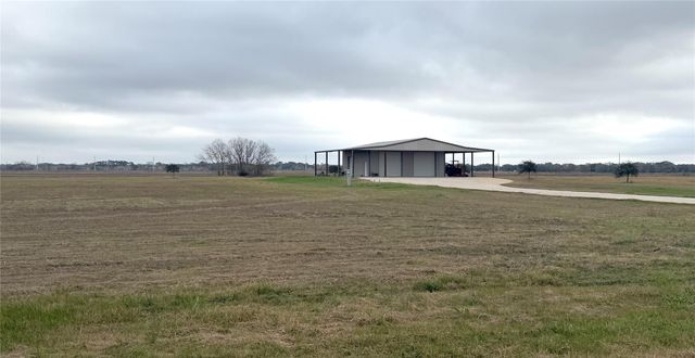 323 Prairie Switch Road, El Campo, TX 77437