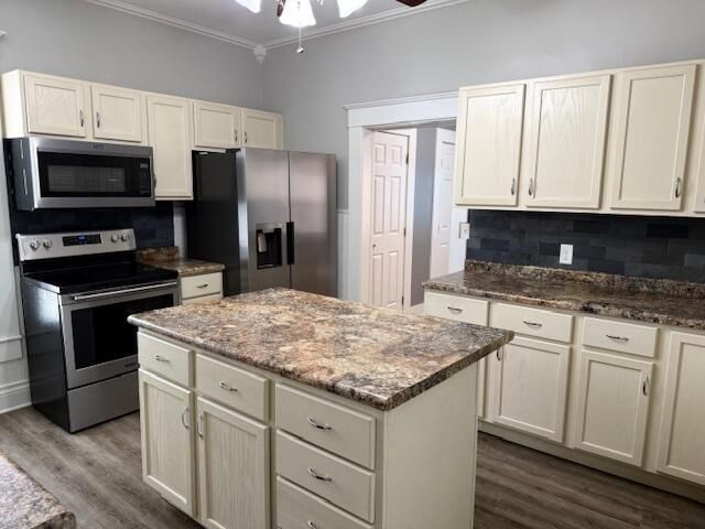 1000 LOCUST ST, Boonville, MO 65233