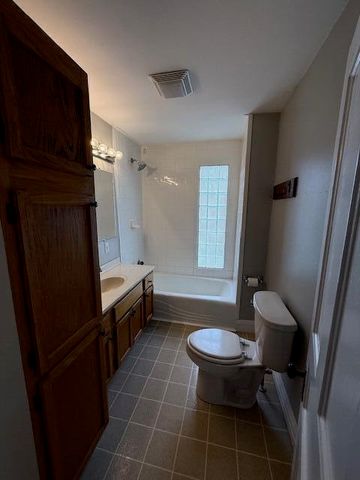 1000 LOCUST ST, Boonville, MO 65233