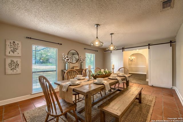 1734 Mountjoy, San Antonio, TX 78232