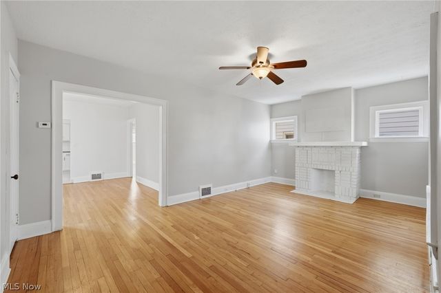 2058 Wascana Avenue, Lakewood, OH 44107