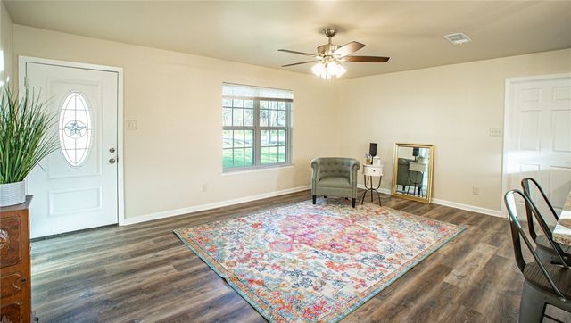 903 N Kaufman, Mexia, TX 76667