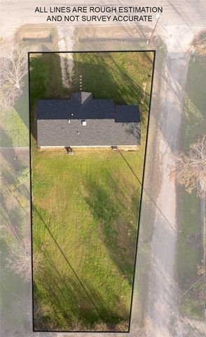 903 N Kaufman, Mexia, TX 76667
