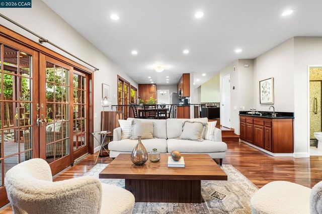 4417 Catalpa Ct, Concord, CA 94521