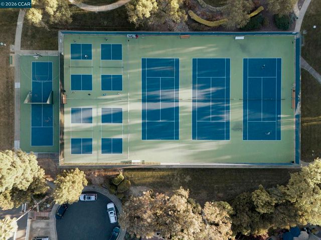 4417 Catalpa Ct, Concord, CA 94521