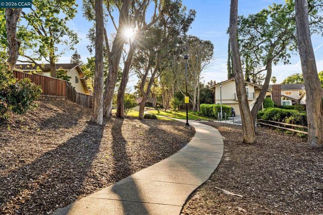 4417 Catalpa Ct, Concord, CA 94521