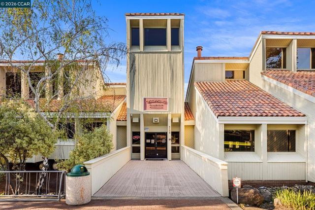 4417 Catalpa Ct, Concord, CA 94521