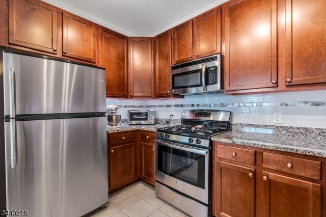 5107 Enclave Cir, Franklin Twp., NJ 08873