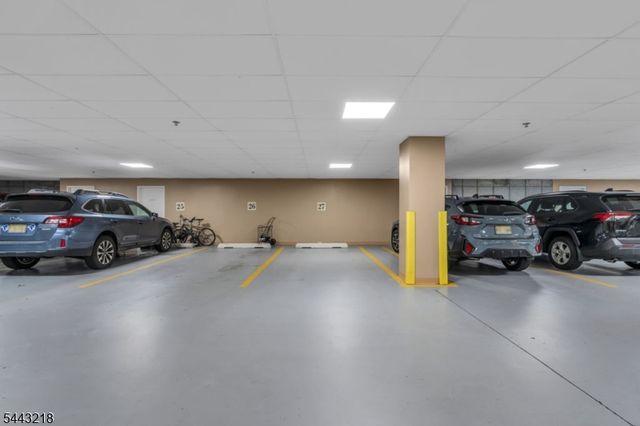 5107 Enclave Cir, Franklin Twp., NJ 08873