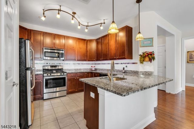 5107 Enclave Cir, Franklin Twp., NJ 08873