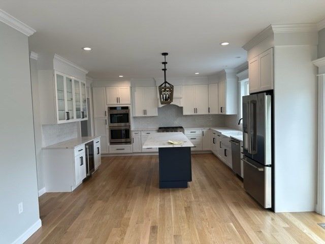 427 Landry Ave, North Attleboro, MA 02760