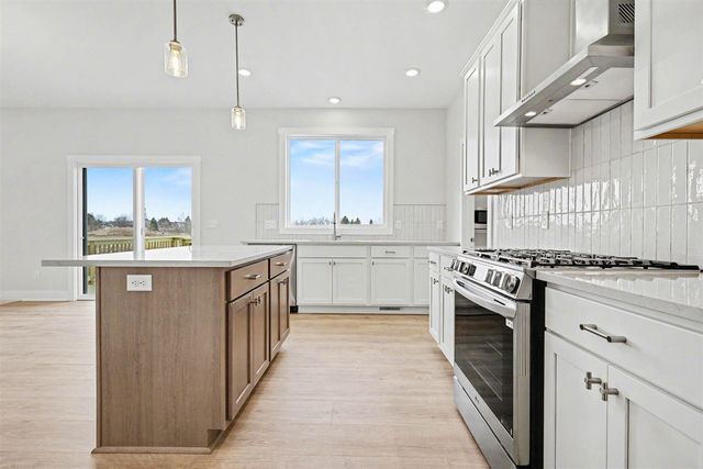 4885 Bethpage Drive, Comstock Park, MI 49321