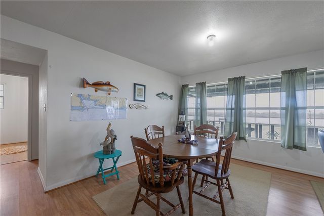 1725 CR 441d, Brazoria, TX 77422