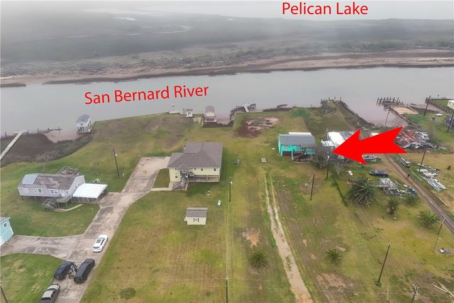 1725 CR 441d, Brazoria, TX 77422